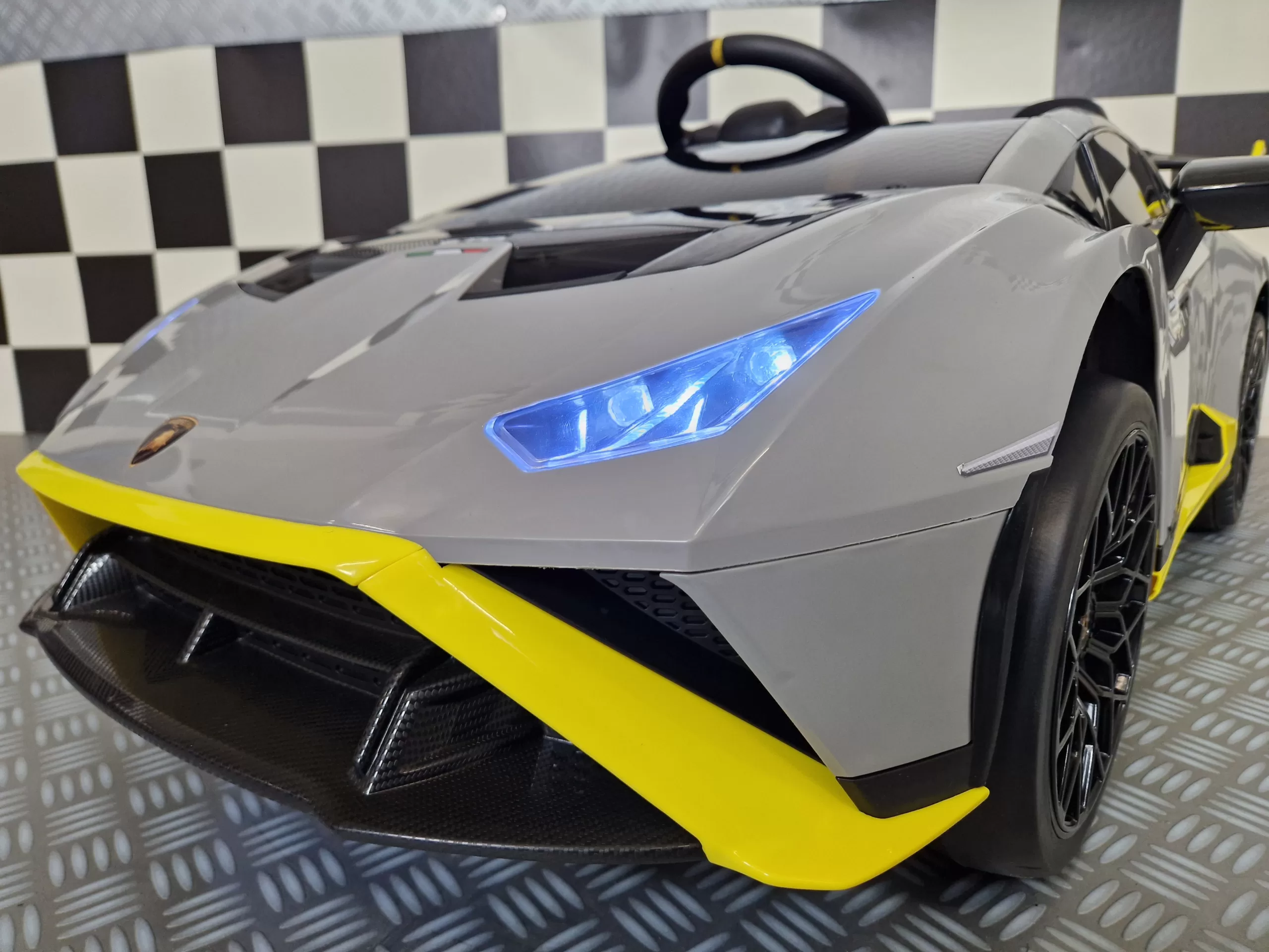 Lamborghini Huracan STO - Elektrische kinderauto