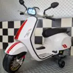 Vespa accu kinderscooter